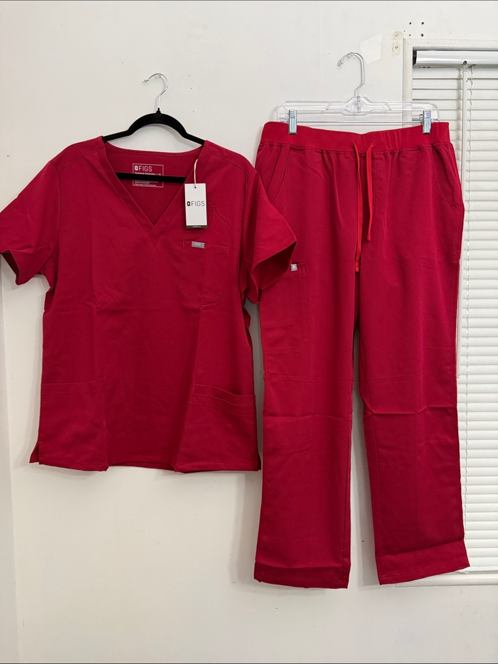 FIGS Women's Scrub Set in Crimson - V-Neck Top & Drawstring Pants